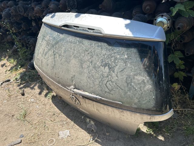 bontott VW POLO IV Csomagtérajtó (Részeivel)