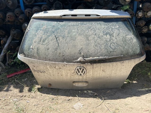 bontott VW POLO IV Csomagtérajtó (Részeivel)