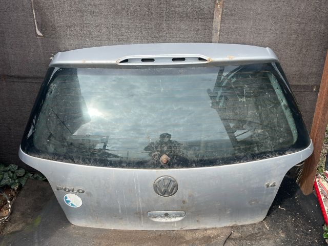 bontott VW POLO IV Csomagtérajtó (Részeivel)