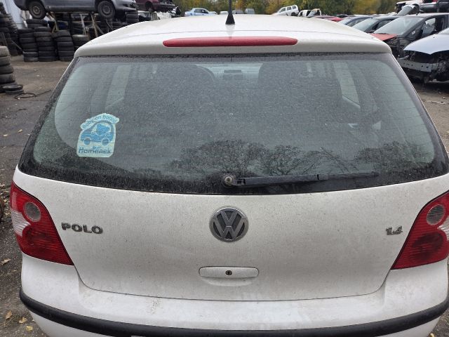 bontott VW POLO IV Csomagtérajtó (Részeivel)