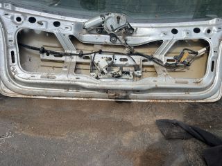 bontott VW POLO IV Csomagtérajtó (Részeivel)