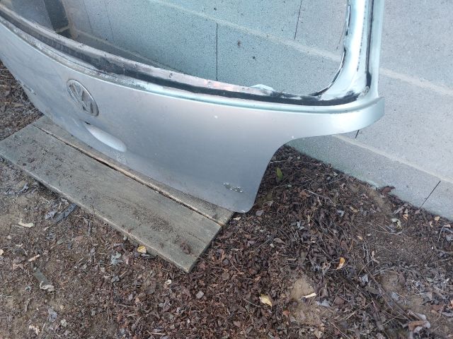 bontott VW POLO IV Csomagtérajtó (Üres lemez)