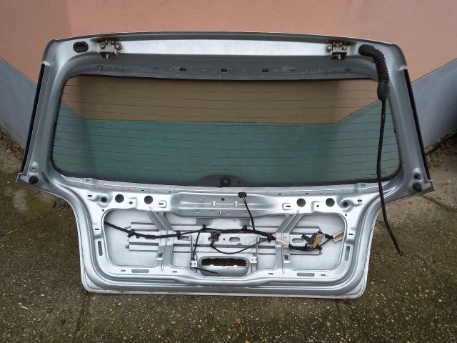 bontott VW POLO IV Csomagtérajtó (Üres lemez)