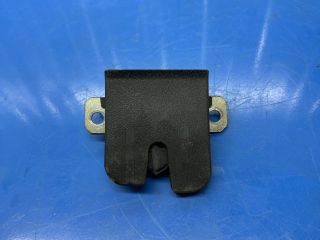 bontott VW POLO IV Csomagtérajtó Zárszerkezet