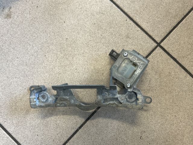 bontott VW POLO IV Csomagtérajtó Zárszerkezet