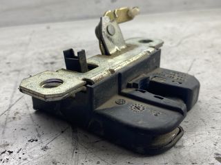 bontott VW POLO IV Csomagtérajtó Zárszerkezet