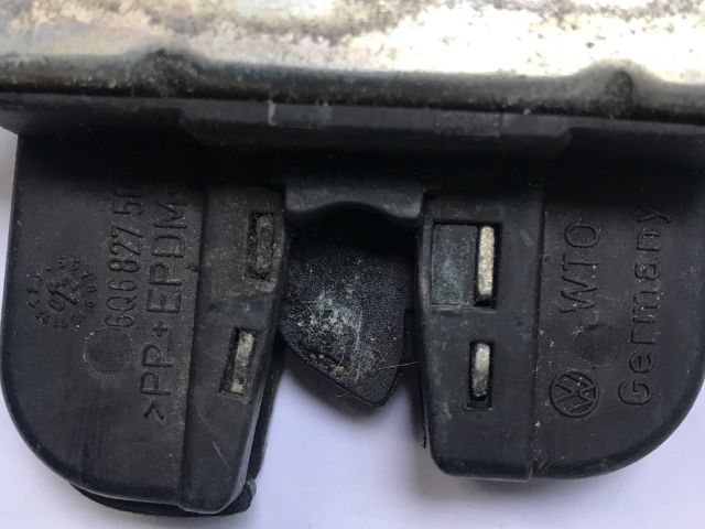 bontott VW POLO IV Csomagtérajtó Zárszerkezet