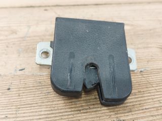 bontott VW POLO IV Csomagtérajtó Zárszerkezet