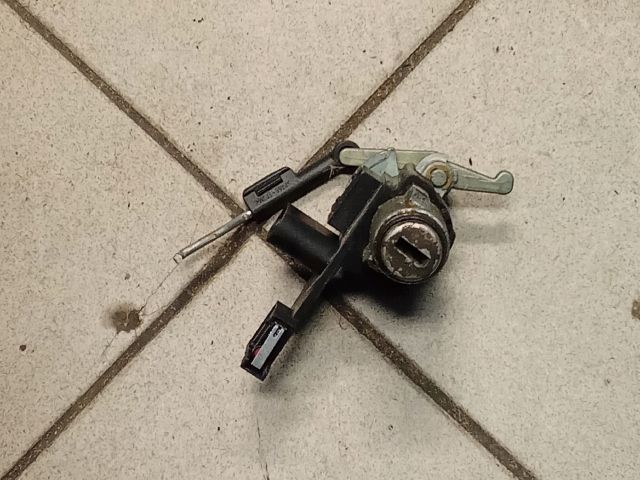 bontott VW POLO IV Csomagtérajtó Zárszerkezet