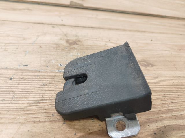 bontott VW POLO IV Csomagtérajtó Zárszerkezet