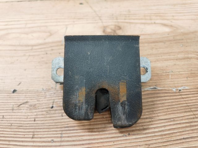 bontott VW POLO IV Csomagtérajtó Zárszerkezet