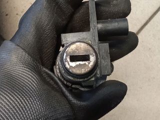 bontott VW POLO IV Csomagtérajtó Zárszerkezet