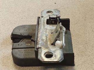 bontott VW POLO IV Csomagtérajtó Zárszerkezet