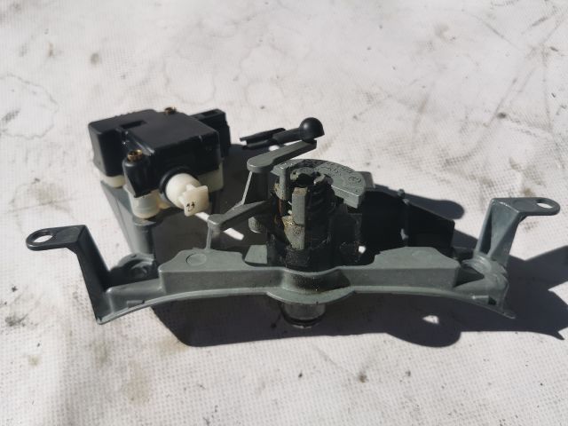 bontott VW POLO IV Csomagtérajtó Zárszerkezet