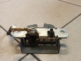 bontott VW POLO IV Csomagtérajtó Zárszerkezet