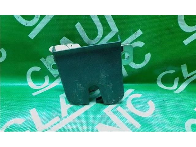 bontott VW POLO IV Csomagtérajtó Zárszerkezet