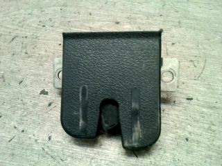 bontott VW POLO IV Csomagtérajtó Zárszerkezet