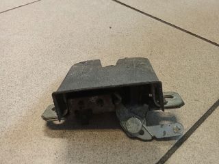 bontott VW POLO IV Csomagtérajtó Zárszerkezet