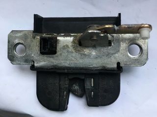 bontott VW POLO IV Csomagtérajtó Zárszerkezet