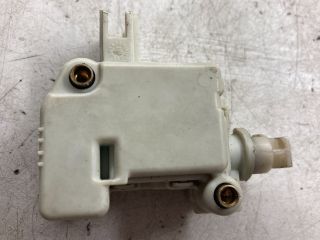 bontott VW POLO IV Csomagtérajtó Zárszerkezet