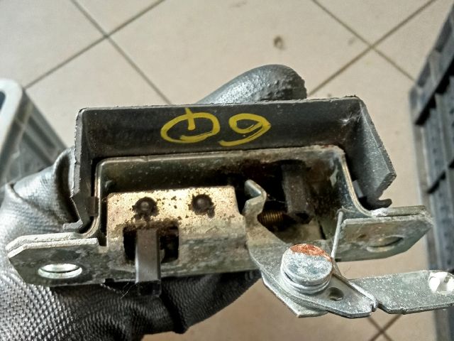 bontott VW POLO IV Csomagtérajtó Zárszerkezet