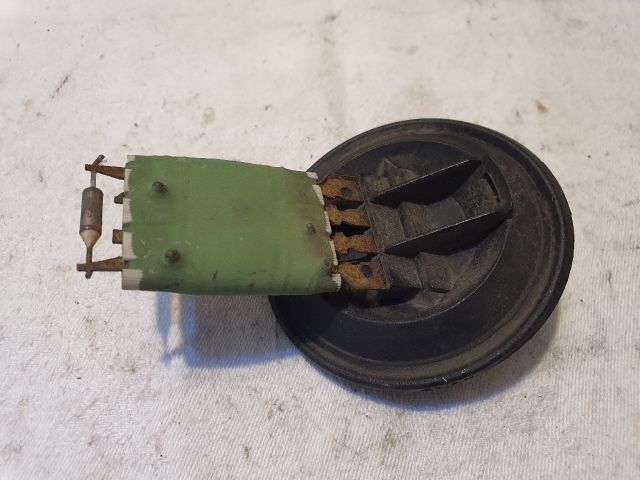 bontott VW POLO IV Előtét Ellenállás Fűtőmotor