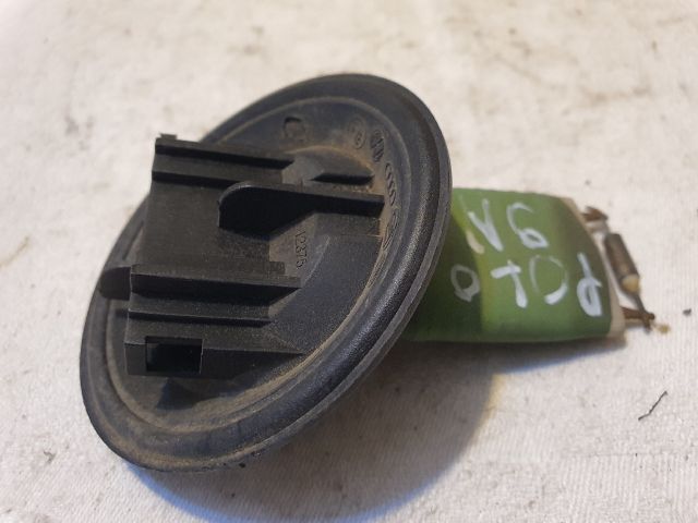 bontott VW POLO IV Előtét Ellenállás Fűtőmotor