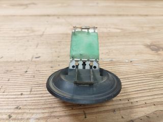 bontott VW POLO IV Előtét Ellenállás Fűtőmotor