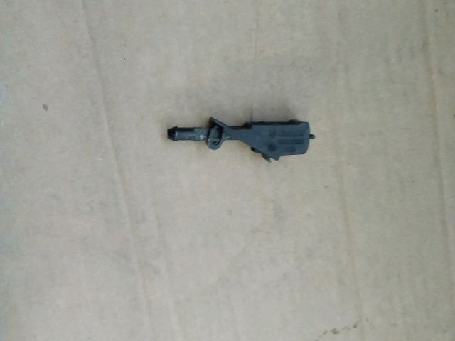 bontott VW POLO IV Első Ablakmosó Fúvóka