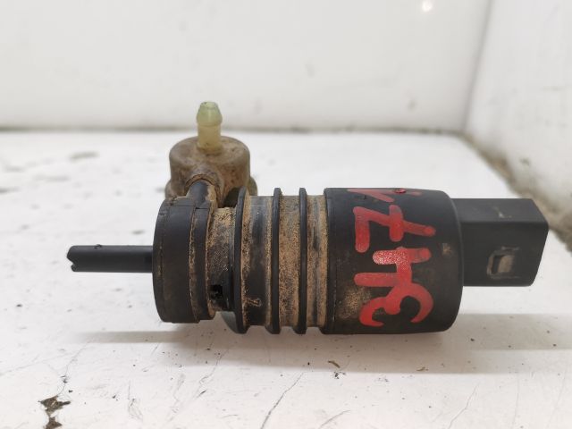 bontott VW POLO IV Első Ablakmosó Szivattyú