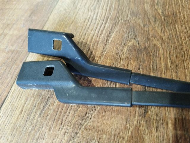 bontott VW POLO IV Első Ablaktörlő Kar