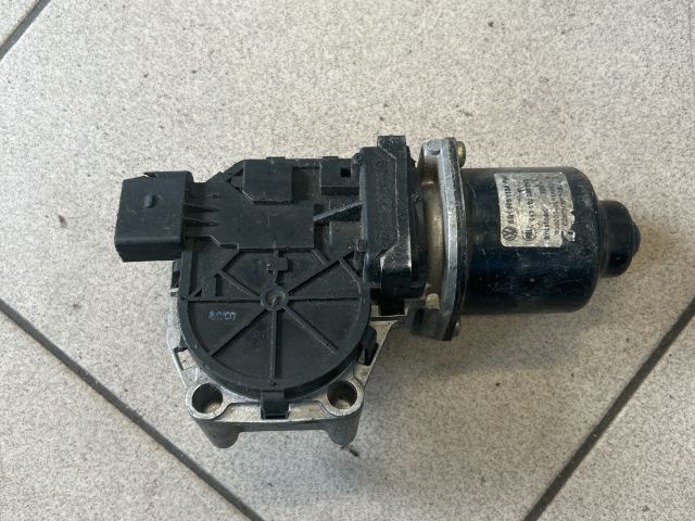 bontott VW POLO IV Első Ablaktörlő Motor