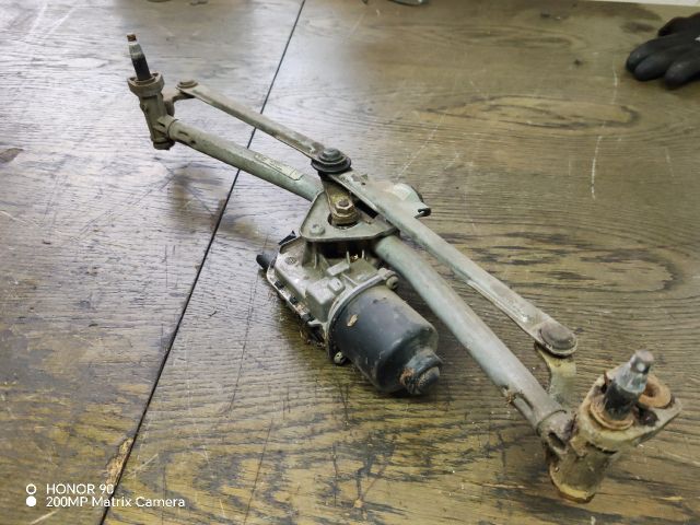 bontott VW POLO IV Első Ablaktörlő Szerkezet Motorral