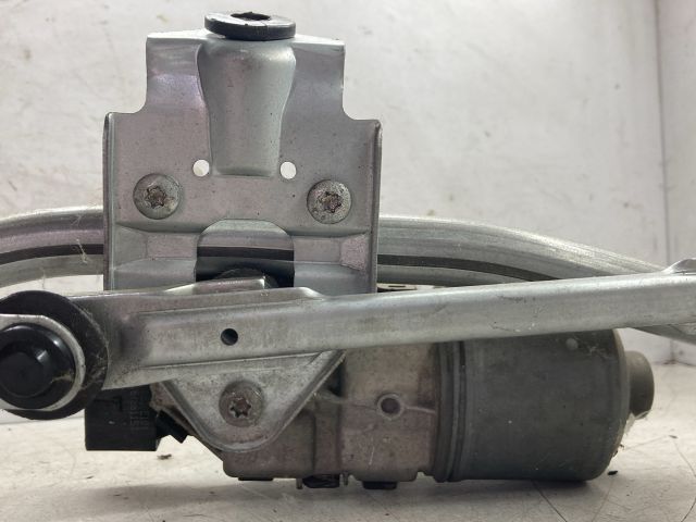 bontott VW POLO IV Első Ablaktörlő Szerkezet Motorral