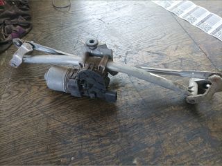 bontott VW POLO IV Első Ablaktörlő Szerkezet Motorral