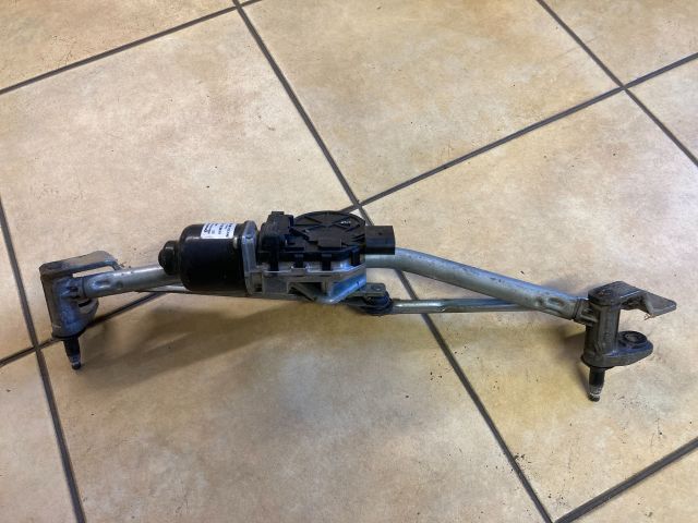 bontott VW POLO IV Első Ablaktörlő Szerkezet Motorral