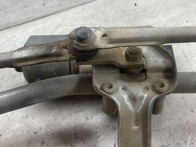 bontott VW POLO IV Első Ablaktörlő Szerkezet Motorral