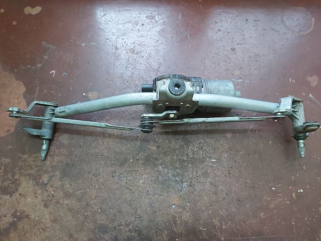 bontott VW POLO IV Első Ablaktörlő Szerkezet Motorral