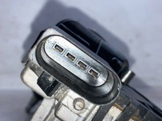 bontott VW POLO IV Első Ablaktörlő Szerkezet Motorral