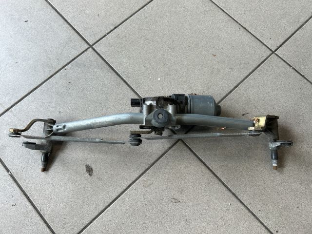 bontott VW POLO IV Első Ablaktörlő Szerkezet Motorral