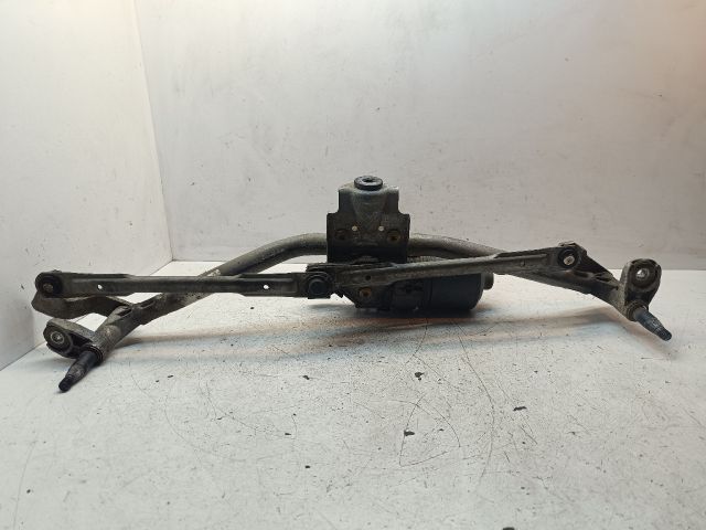 bontott VW POLO IV Első Ablaktörlő Szerkezet Motorral