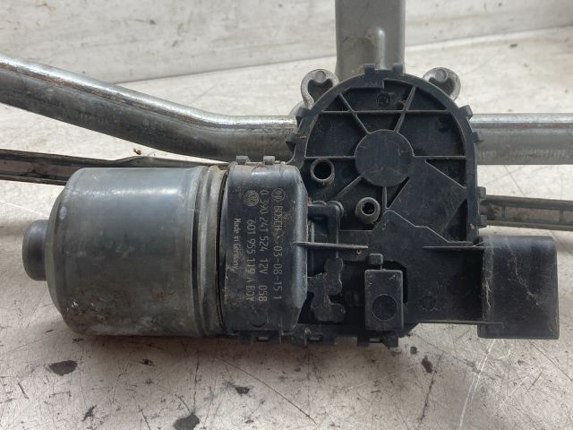 bontott VW POLO IV Első Ablaktörlő Szerkezet Motorral