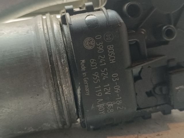 bontott VW POLO IV Első Ablaktörlő Szerkezet Motorral