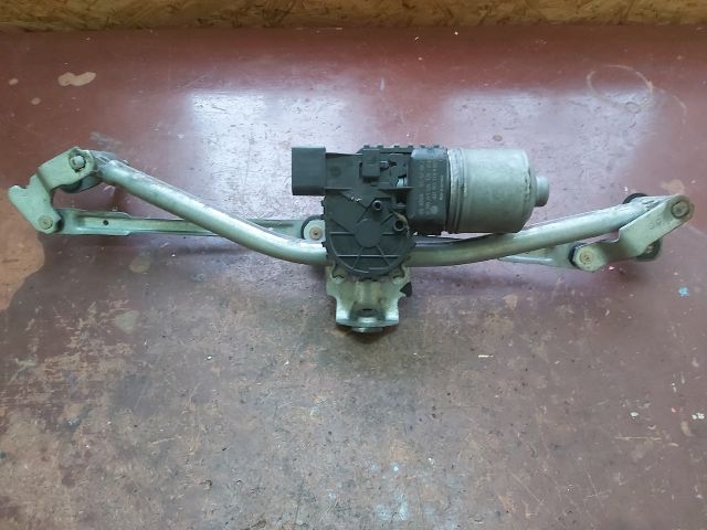 bontott VW POLO IV Első Ablaktörlő Szerkezet Motorral