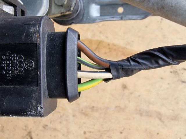 bontott VW POLO IV Első Ablaktörlő Szerkezet Motorral