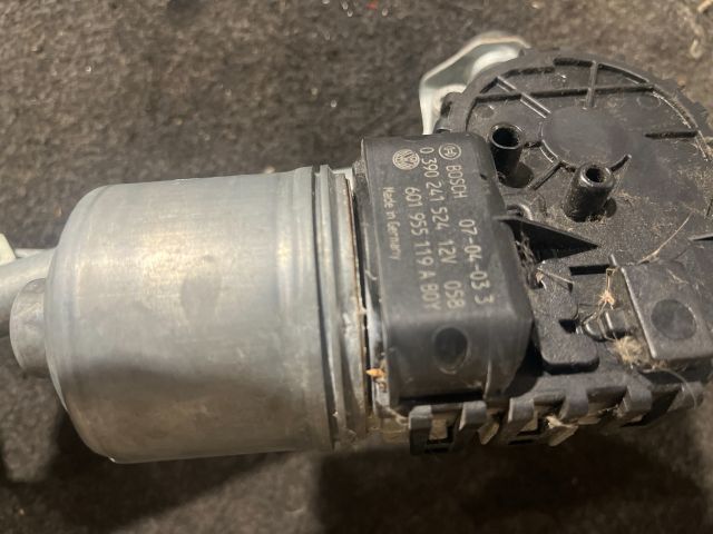 bontott VW POLO IV Első Ablaktörlő Szerkezet Motorral