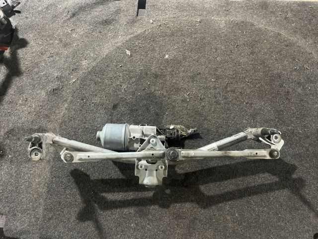 bontott VW POLO IV Első Ablaktörlő Szerkezet Motorral