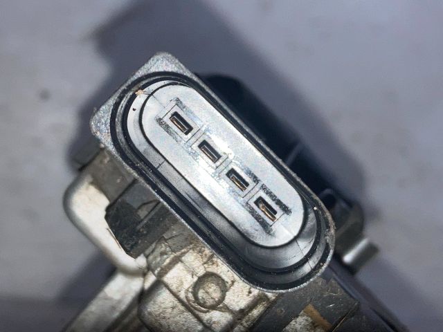 bontott VW POLO IV Első Ablaktörlő Szerkezet Motorral