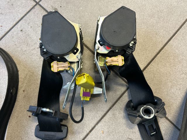 bontott VW POLO IV Első Biztonsági Öv Pár (Feszítővel)