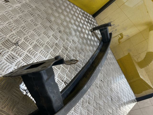 bontott VW POLO IV Első Lökhárító Merevítő (Fém)